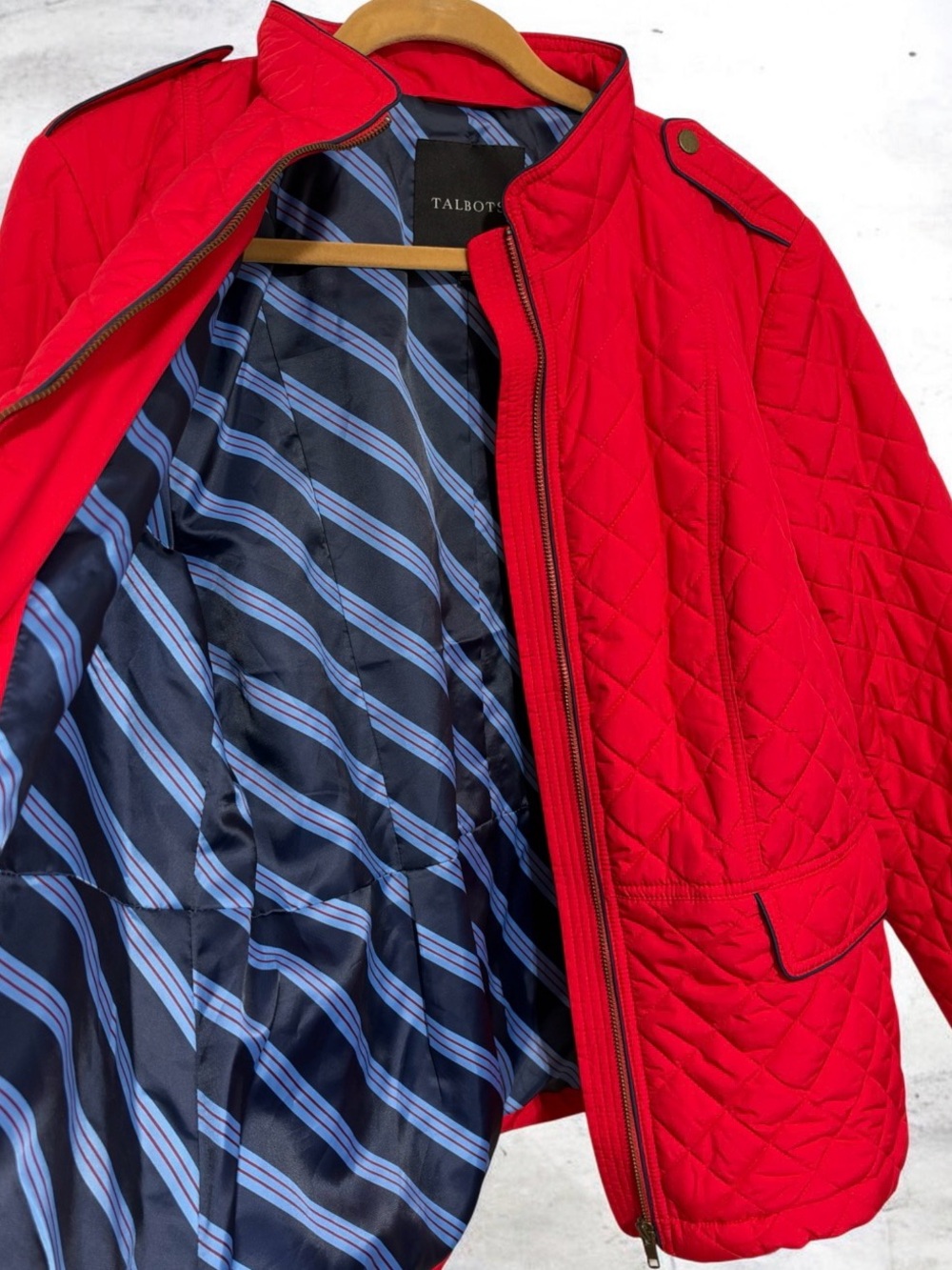 TALBOTS Women’s Quilted Red Puffer Jacket with Flap Pockets - Picture 2 of 4